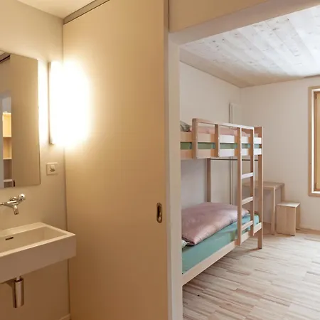 세인트 모리츠 유스호스텔 호스텔 *