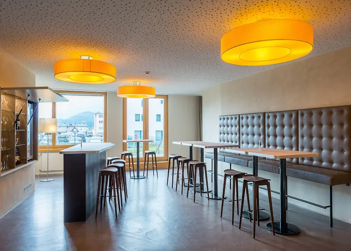 Youth * Saint-Moritz