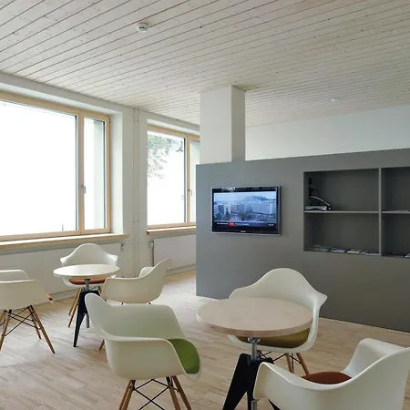 Youth Hostel *